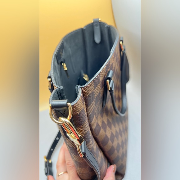 Sold. Authentic Louis Vuitton Belmont PM - Picture 2 of 8